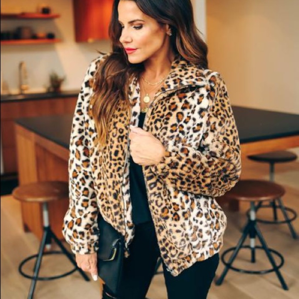 NWT SPICE IT UP POCKETED FAUX FUR JACKET